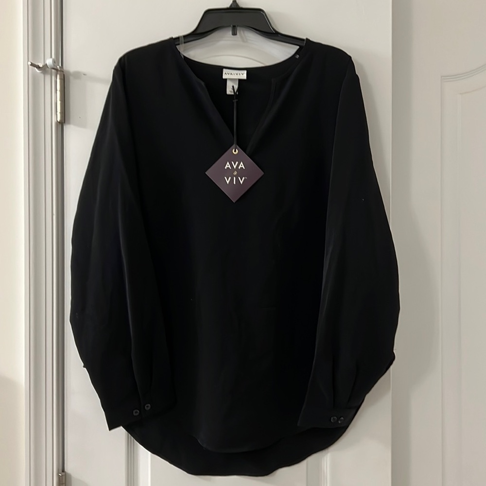 NWT AVA & VIV black blouse